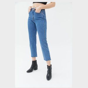 Levi’s Wedgie Straight Jean - Stonewash
